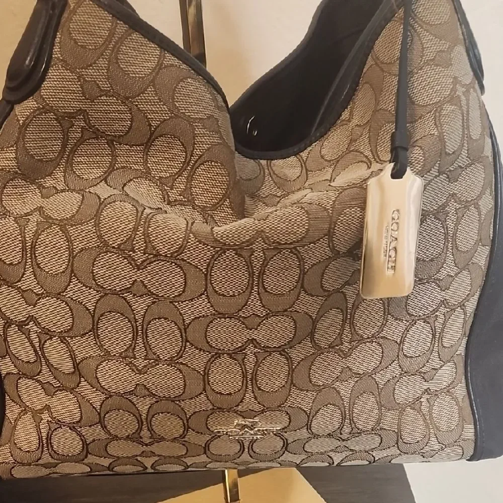 Coach Signature Canvas Shoulder Bag - Black and Tan - Picture 2 of 7